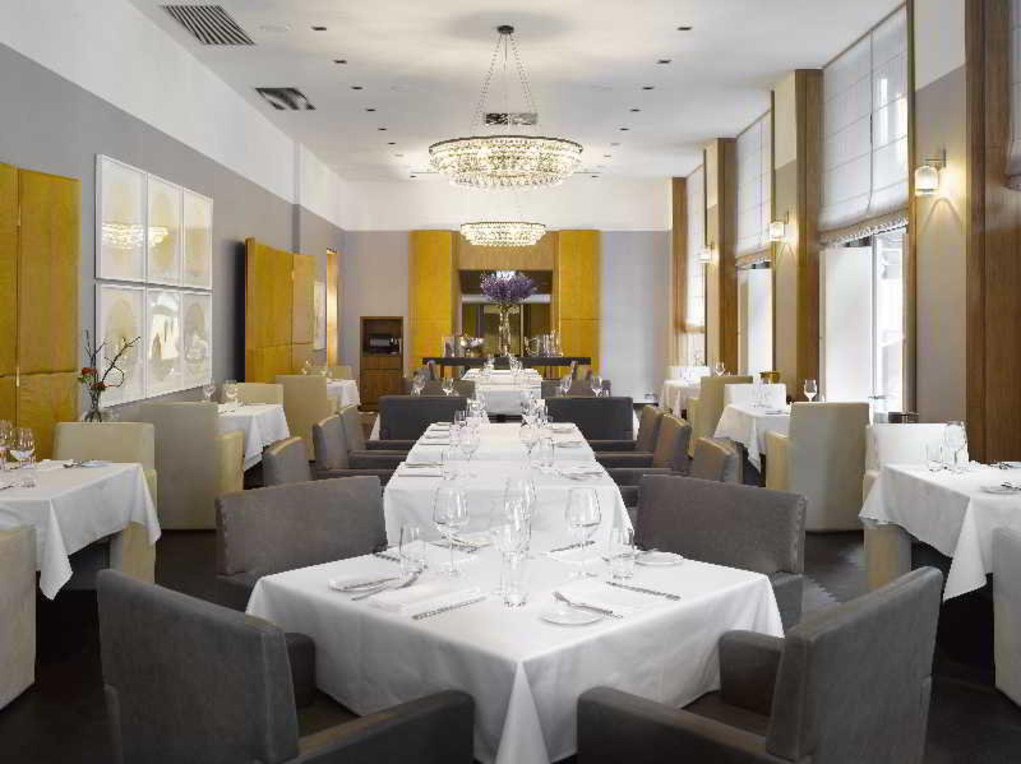 The Emblem - Preferred & Hotel Praha