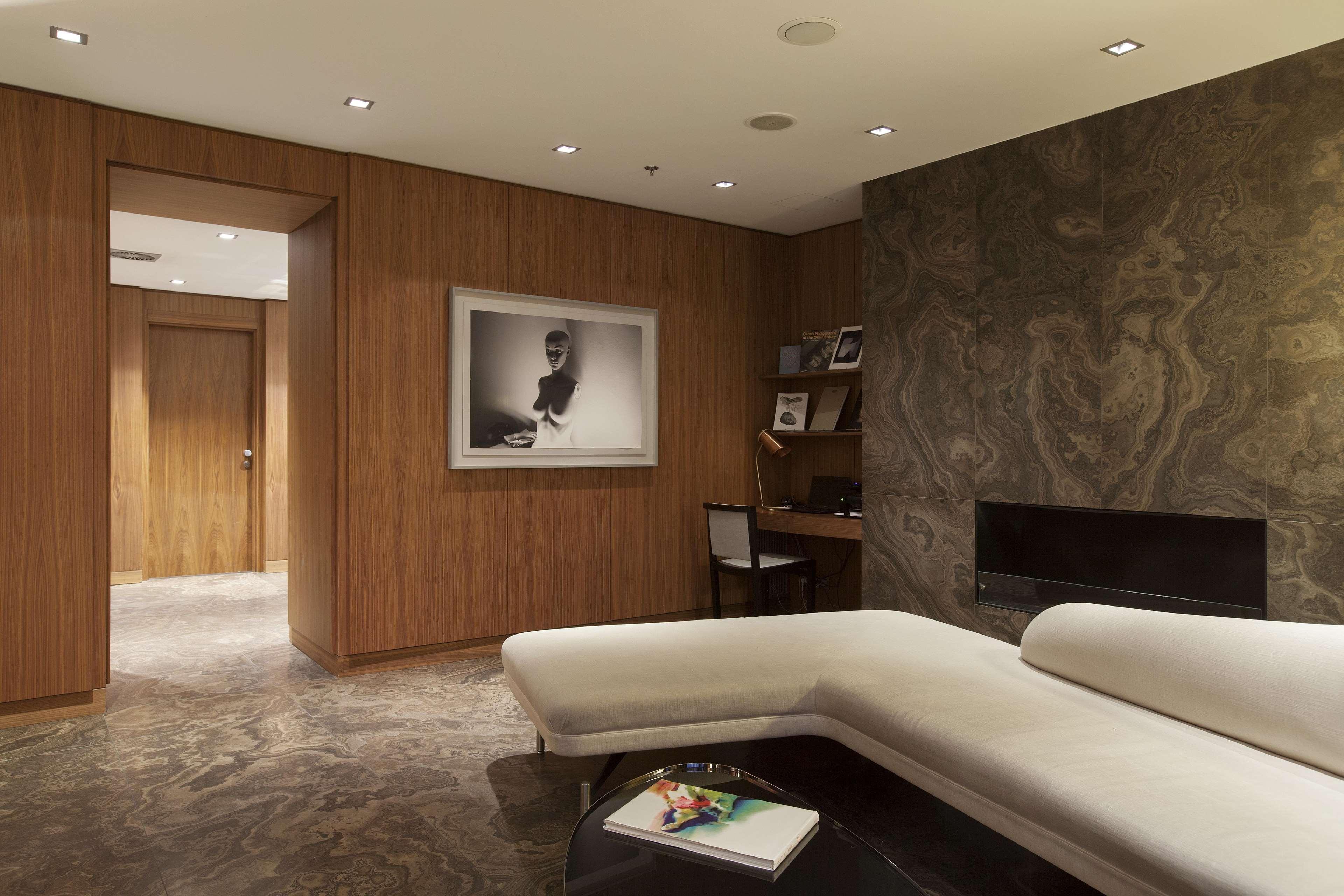 Hotel The Emblem - Preferred & Praha