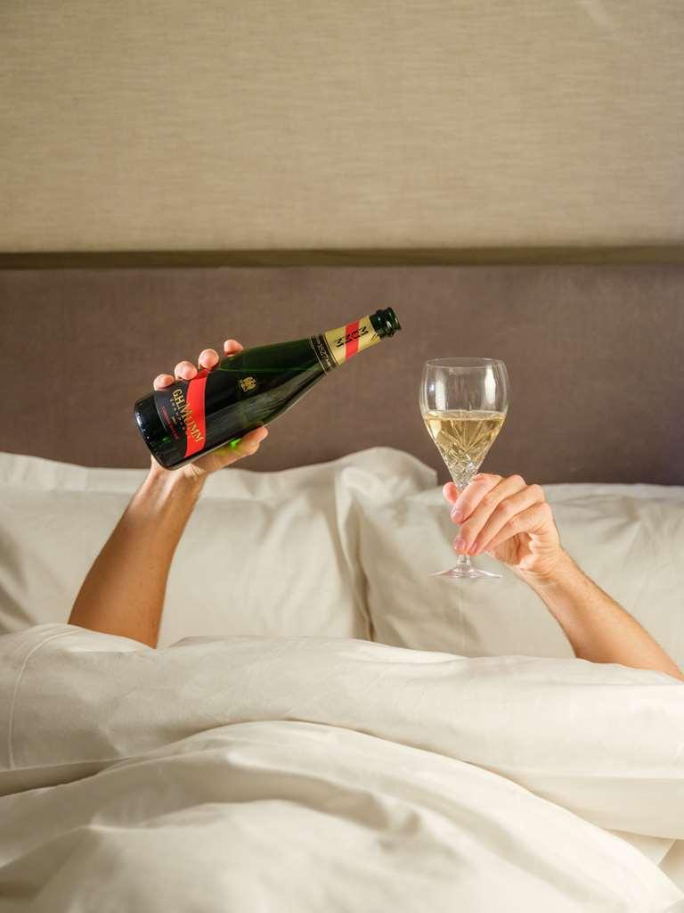 Hotel The Emblem - Preferred & 5*
